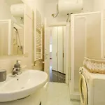 Apartment Venus 3 By Portofinovacanze *